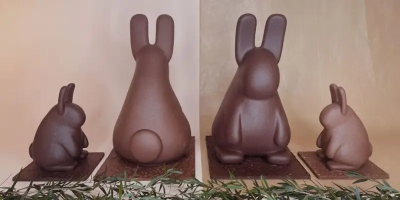 Lapins de Pâques en chocolat noir et au lait